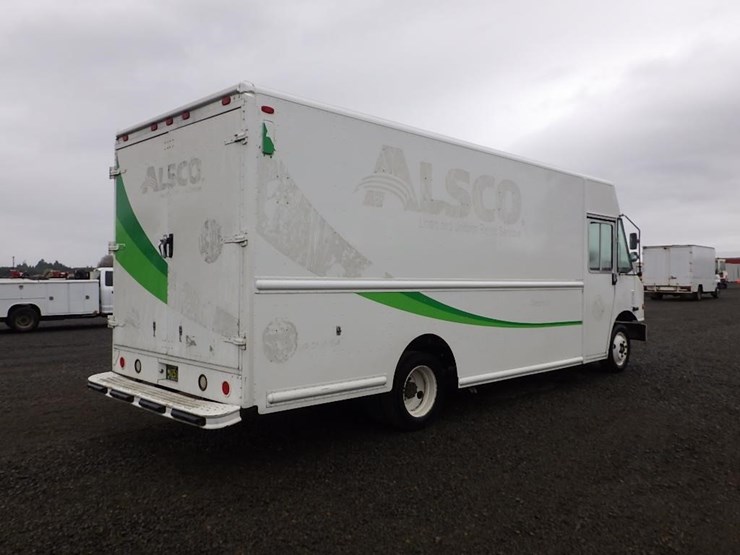 2008-freightliner-mt45-image-5