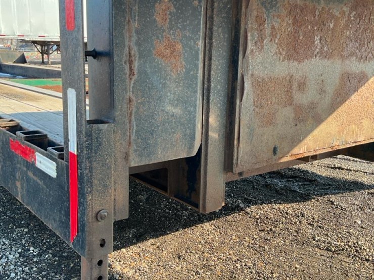 2005-unknown-trailer-image-24