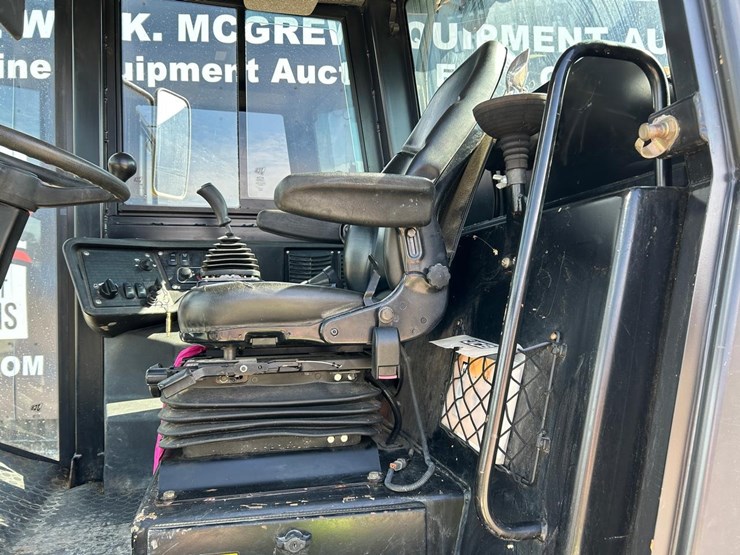 jcb-vm117-asphalt-roller-image-13