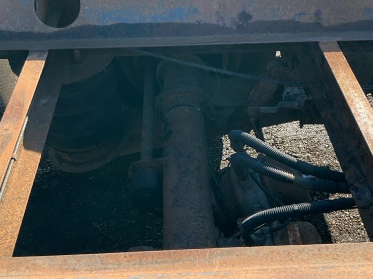 2007-unknown-trailer-image-31