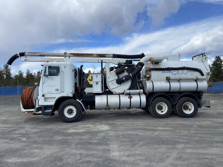 1993-vactor-2100-image-2