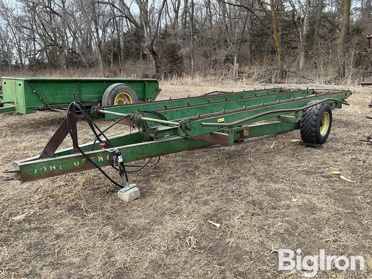 john-deere-200-image-1