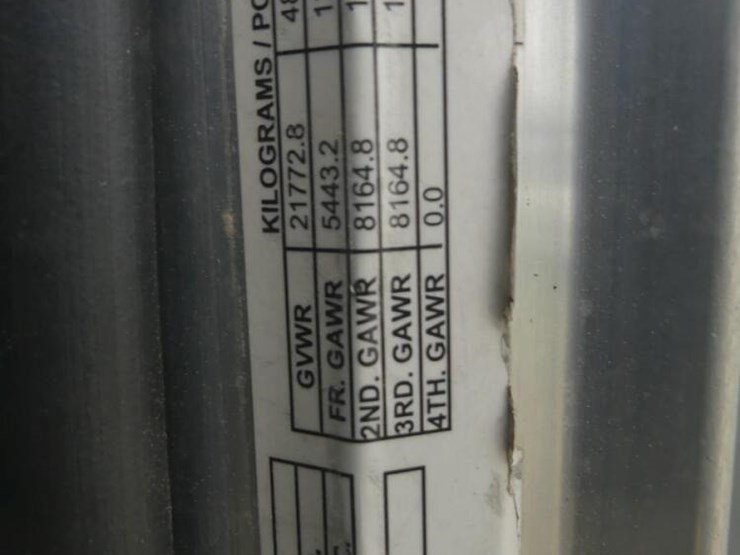 2005-peterbilt-379-image-21