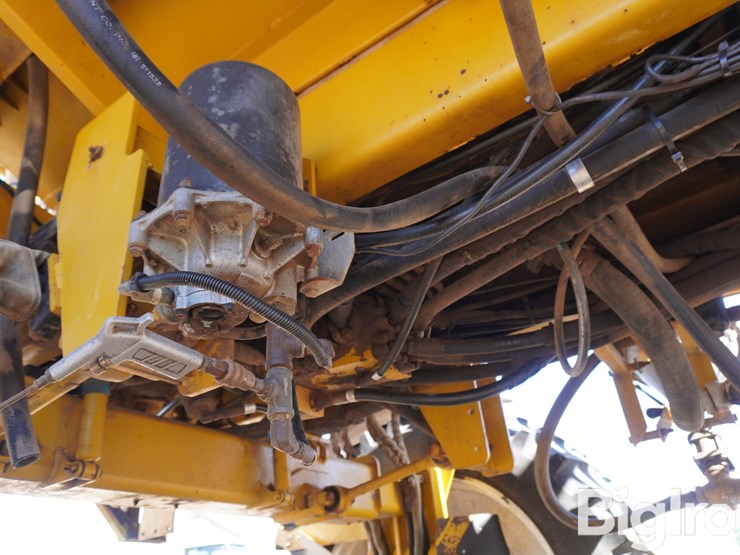 ag-chem-rogator-854-image-18