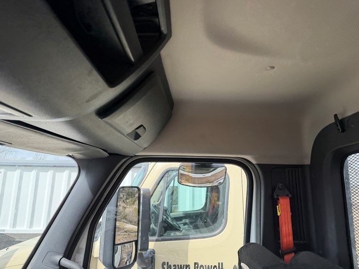 #40953-•-2019-freightliner-cascadia-t/a-daycab-truck-tractor-3akjhtdv4kskd3197-image-68