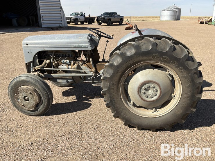 1954-ferguson-to30-image-8