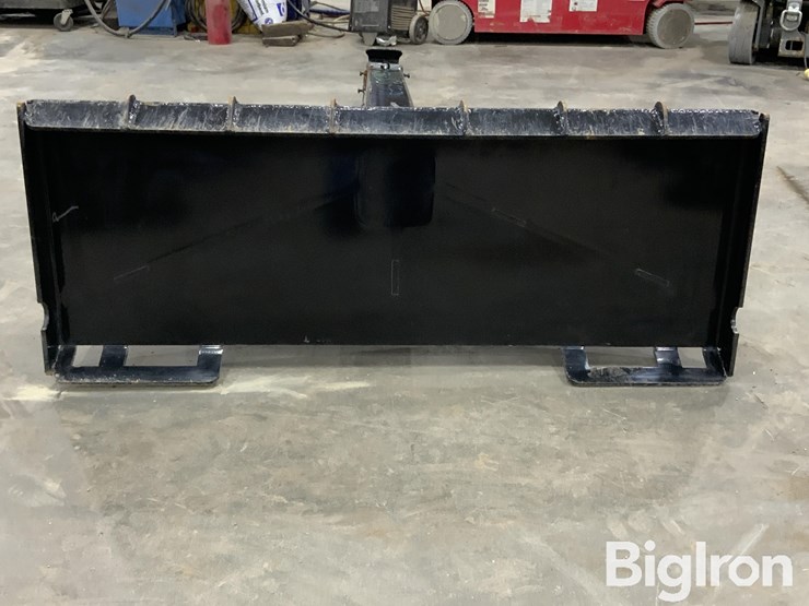 2025-massey-ferguson-730-image-10