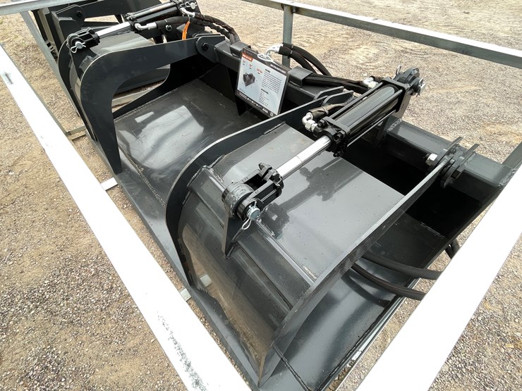 #4364-•-unused-2026-wolverine-skid-steer-grapple-bucket-attachment-image-2