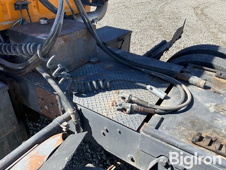 1982-ford-lnt9000-image-14