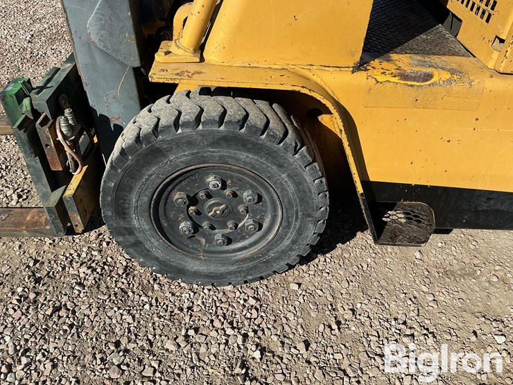 caterpillar-v40b-image-20