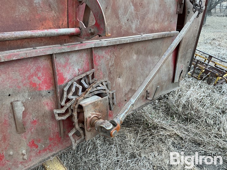 new-holland-83788-forage-wagon-image-19