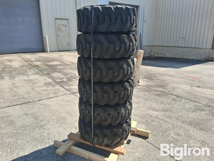 extremelift-10-16.5-tires-&-rims-image-3