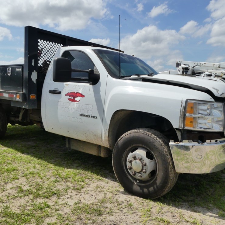 2012 CHEVROLET 3500