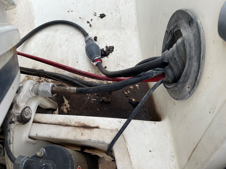 #4331-•-bayliner-boat-and-trailer-(titles-in-delay)-image-59