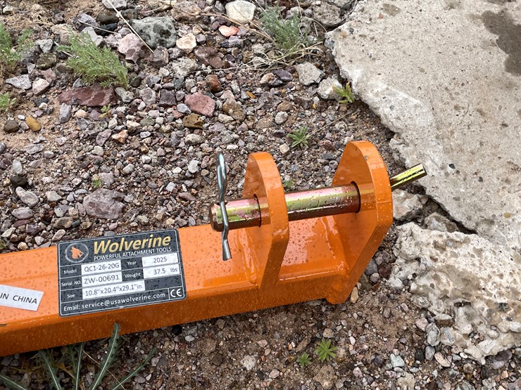 2026-caterpillar-10-image-7