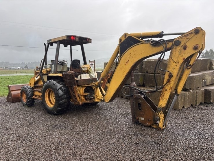 1996-caterpillar-426b-image-3