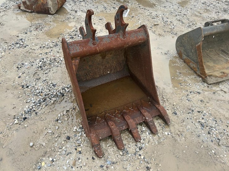 24”-excavator-bucket-image-2