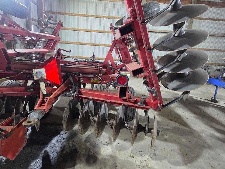 case-ih-3900-image-28