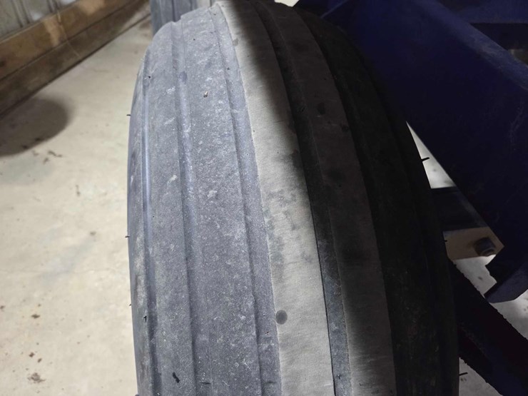 1000-gallon-liquid-nurse-trailer-image-12