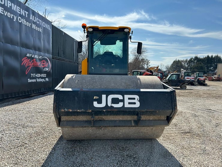 jcb-vm117-asphalt-roller-image-7