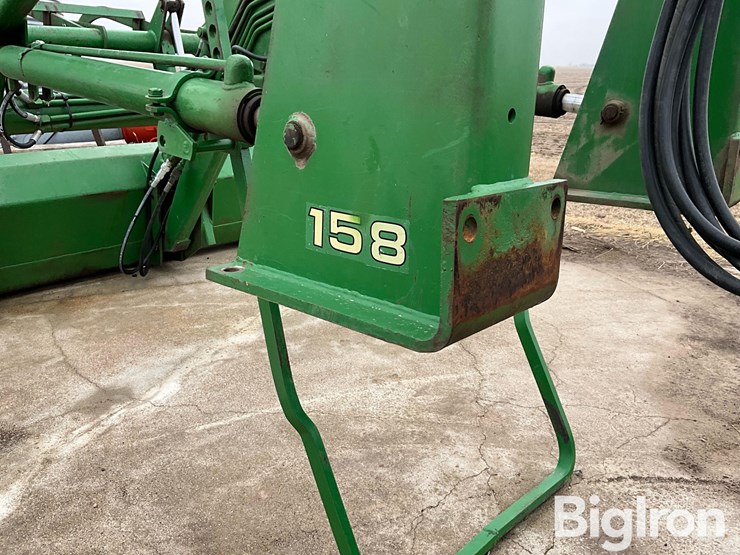 john-deere-158-image-18