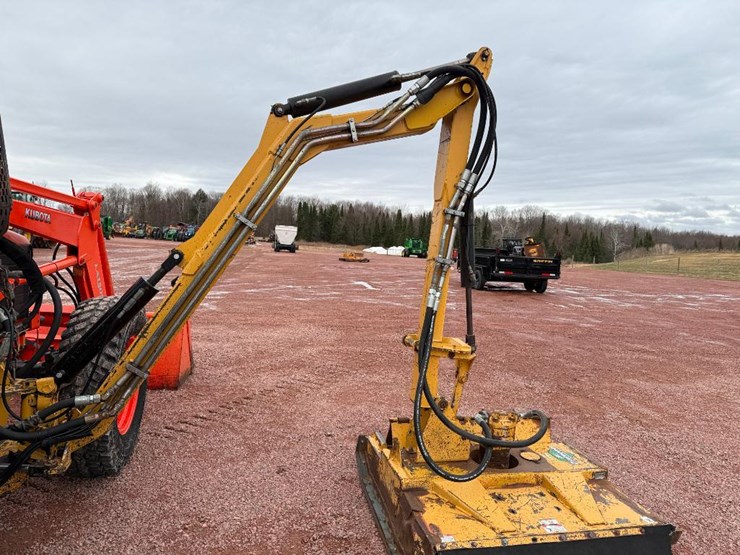 2005-kubota-la1301s-image-37