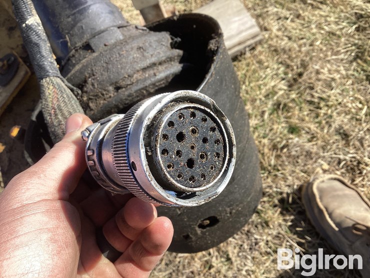 2006-vermeer-604m-image-12