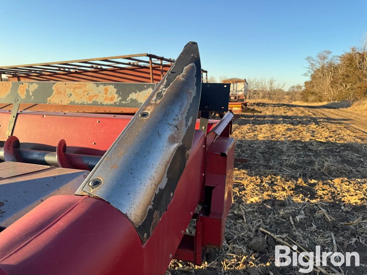 case-ih-1064-image-10