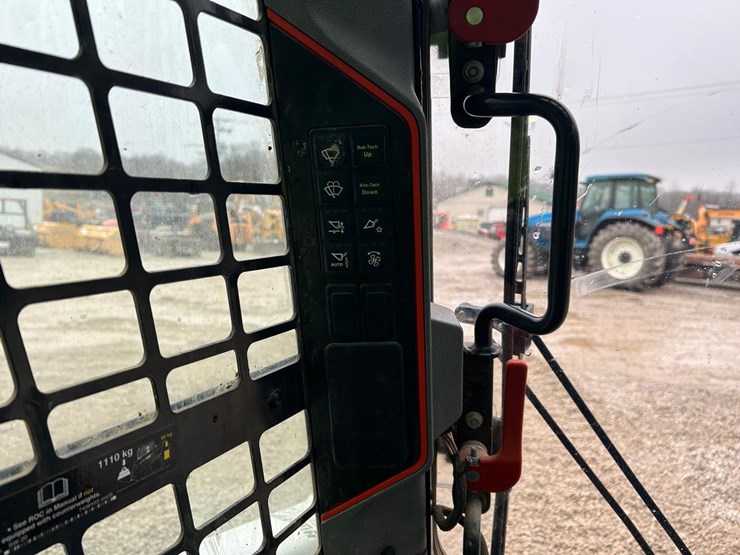 2022-bobcat-t66-image-22