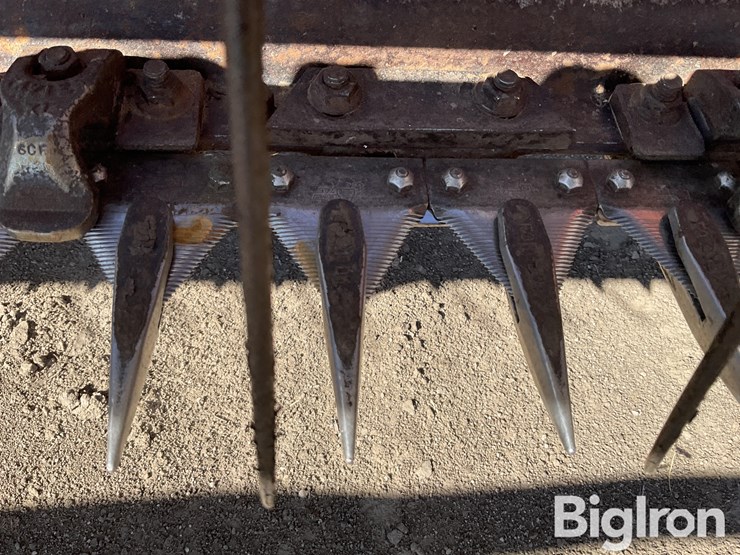 hesston-6550-image-14