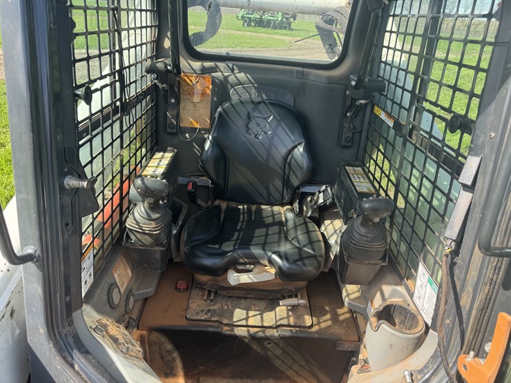 2019-bobcat-t650-image-10
