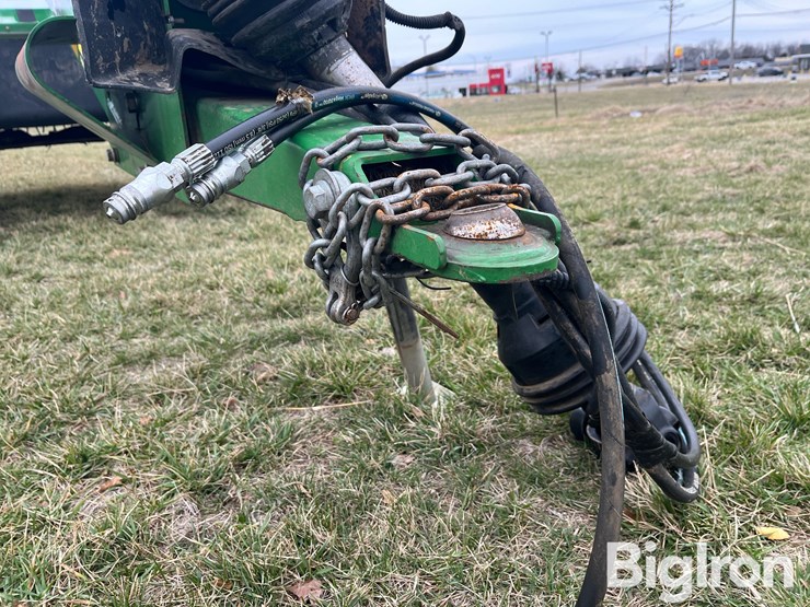 2022-john-deere-c300-image-13