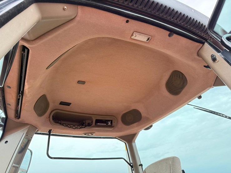 case-ih-magnum-180-image-59