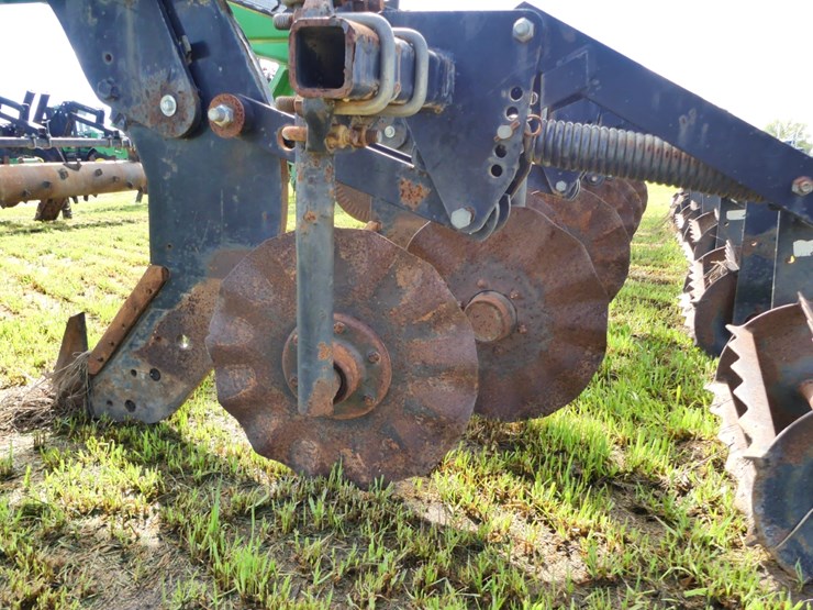 unverferth-ripper-stripper-image-5