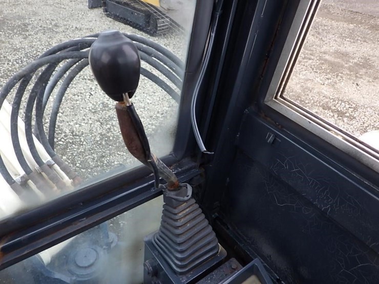 nissan-n300-image-35