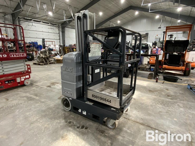 2018-jlg-20mvl-image-3