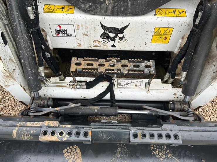 2024-bobcat-t450-image-10