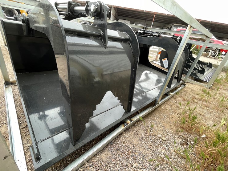 #4365-•-unused-2026-wolverine-skid-steer-grapple-bucket-attachment-image-13