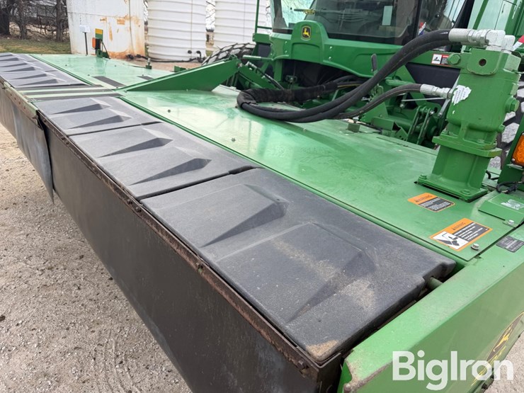 2021-john-deere-w260-image-15