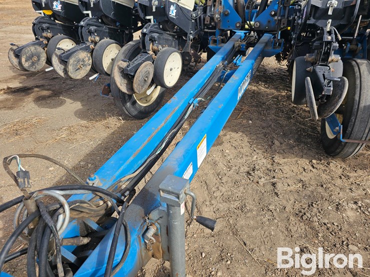 2007-kinze-3200-image-12