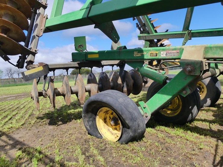 john-deere-637-image-10