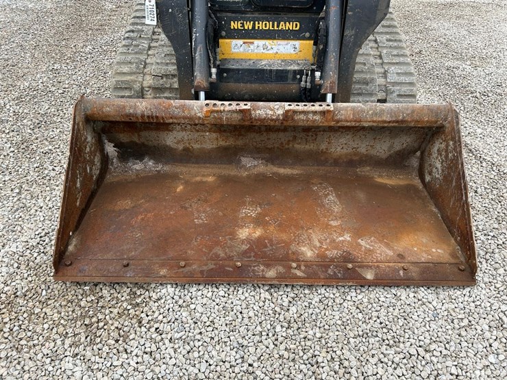 2020-new-holland-c332-image-9