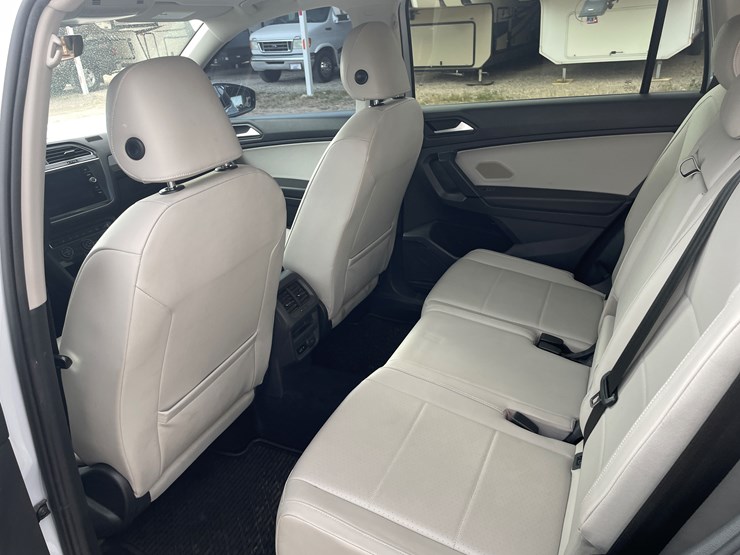 2019-volkswagen-tiguan-se-image-47