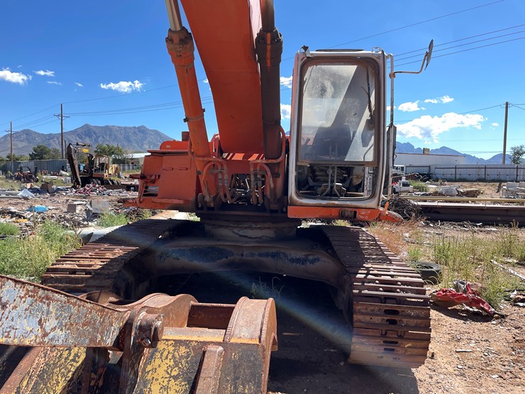 #1001-•-hitachi-excavator-(offsite-in-las-cruces)-image-2