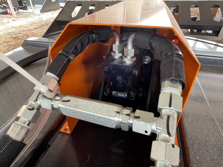 #4317-•-unused-2026-wolverine-skid-steer-brush-cutter-attachment-image-8