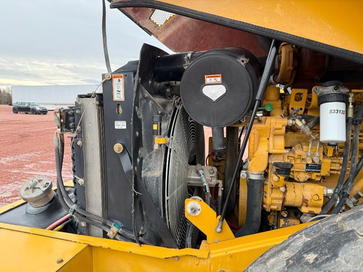 caterpillar-cs-563e-image-24