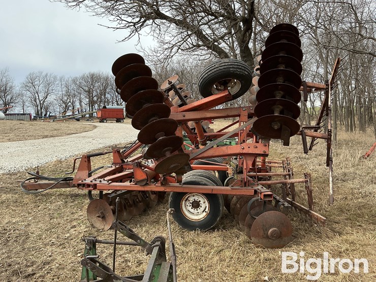 white-271-disk-image-8