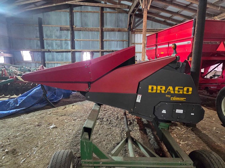 2008-drago-6-row-30"-corn-head-image-8