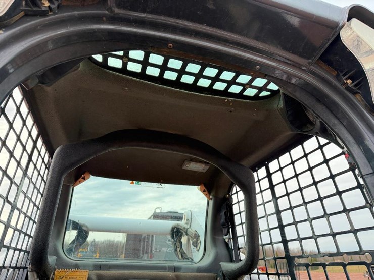 bobcat-t750-image-32