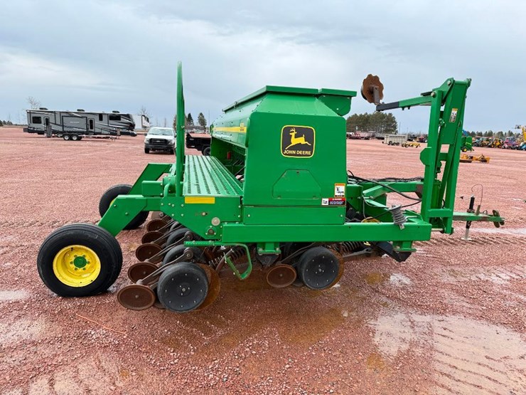 john-deere-1560-image-4